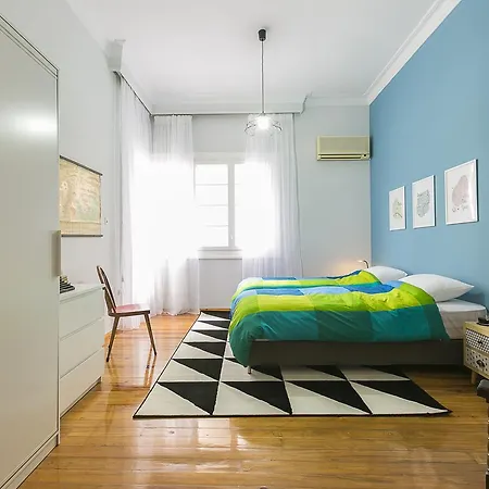 Authentic Retro Flat In Center #feelslikehome * סלוניקי