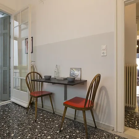 Authentic Retro Flat In Center #feelslikehome 아파트 *