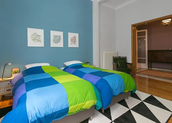 Authentic Retro Flat In Center #feelslikehome *