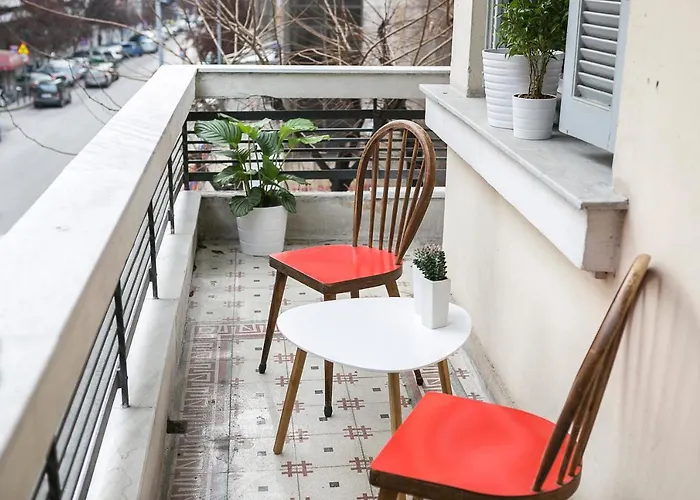 Apartment Authentic Retro Flat In Center #feelslikehome *