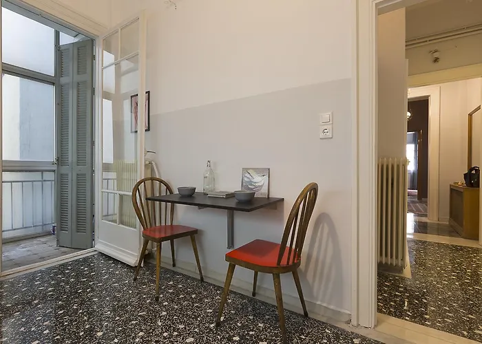 Authentic Retro Flat In Center #feelslikehome Daire *