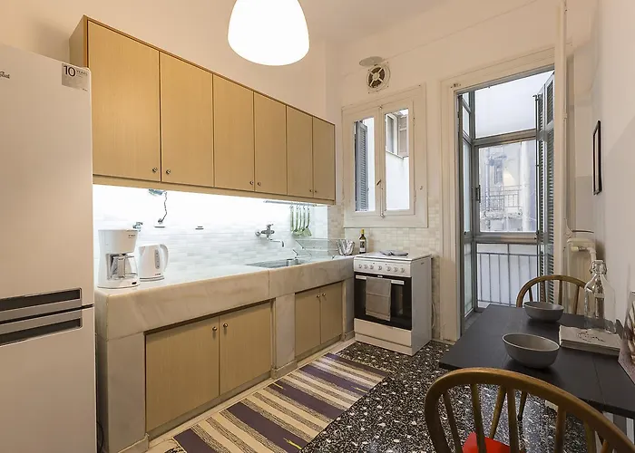 Apartment Authentic Retro Flat In Center #feelslikehome Thessaloniki