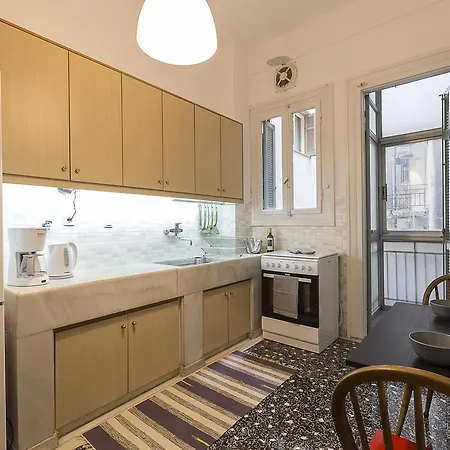 شقة Authentic Retro Flat In Center #feelslikehome سالونيك